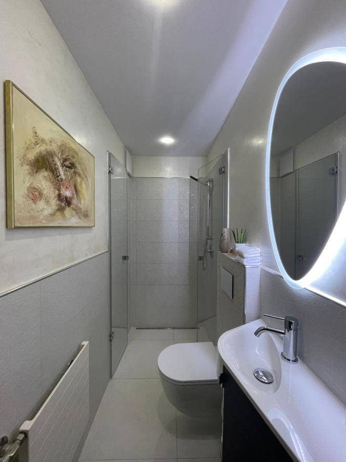 Airport Rooms Waldblick Κολωνία Εξωτερικό φωτογραφία