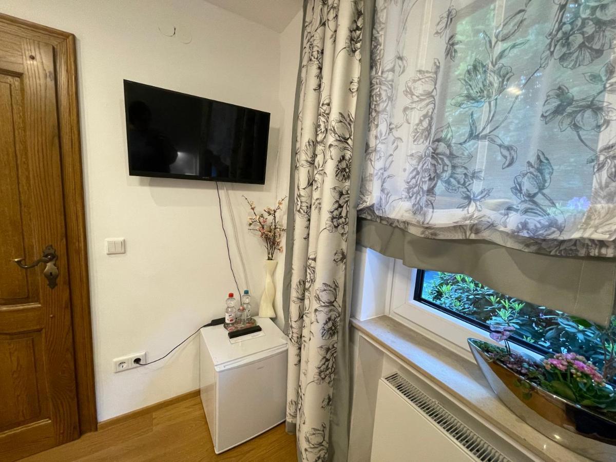 Airport Rooms Waldblick Κολωνία Εξωτερικό φωτογραφία
