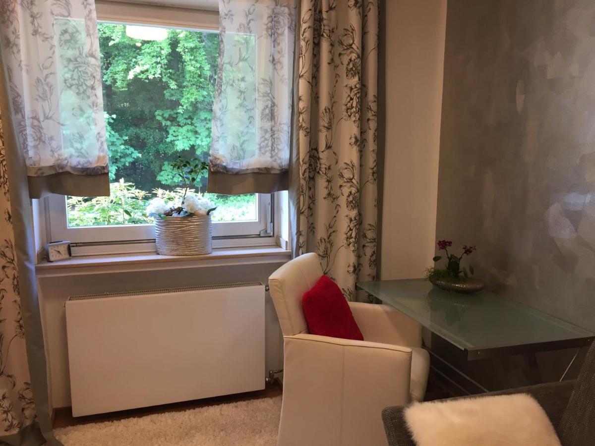 Airport Rooms Waldblick Κολωνία Εξωτερικό φωτογραφία